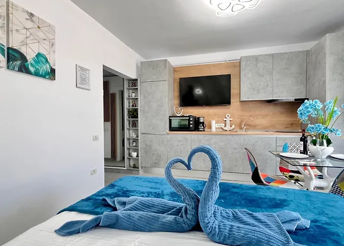 아파트 Cosmopolitan - Pe Plaja Cu La Mare & Loc Parcare Gratis