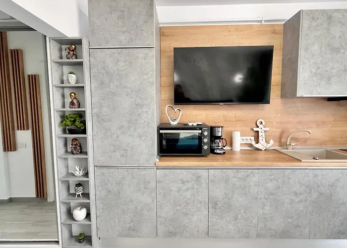 Cosmopolitan - Pe Plaja Cu La Mare & Loc Parcare Gratis 아파트 Năvodari