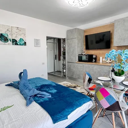 Cosmopolitan - Pe Plaja Cu La Mare & Loc Parcare Gratis