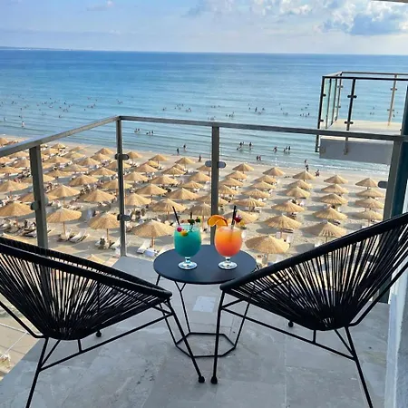 Cosmopolitan - Pe Plaja Cu La Mare & Loc Parcare Gratis Apartament *