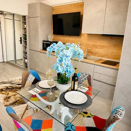 Cosmopolitan - Pe Plaja Cu La Mare & Loc Parcare Gratis Apartament